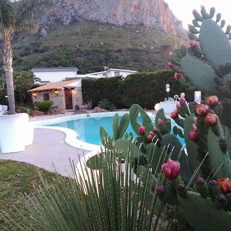 Martanna Villa Карини Екстериор снимка